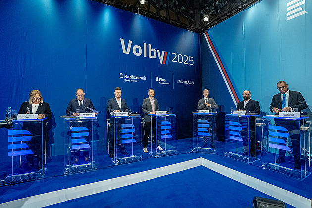 Zajdeme na víno? pozval Šťastný v debatě Schillerovou. Neznáme se, řekla mu