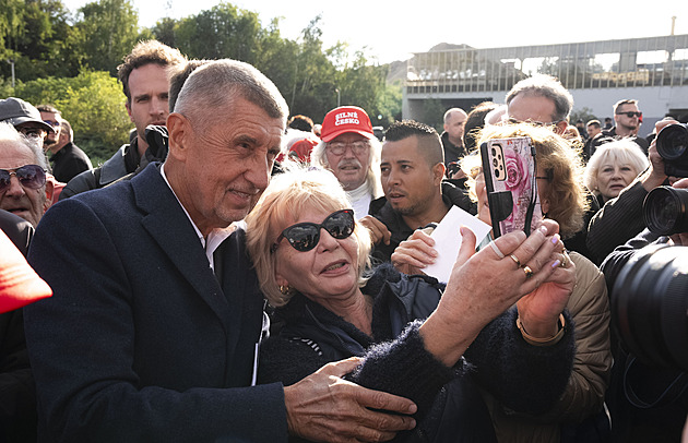 Ve štábu ANO panuje dobrá nálada. Změna je cítit ve vzduchu, řekl Vondráček