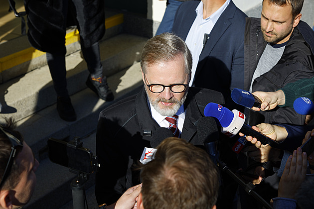 Fiala blahopřál Babišovi, výsledky respektuji, řekl. Poradí se s kolegy, co dál