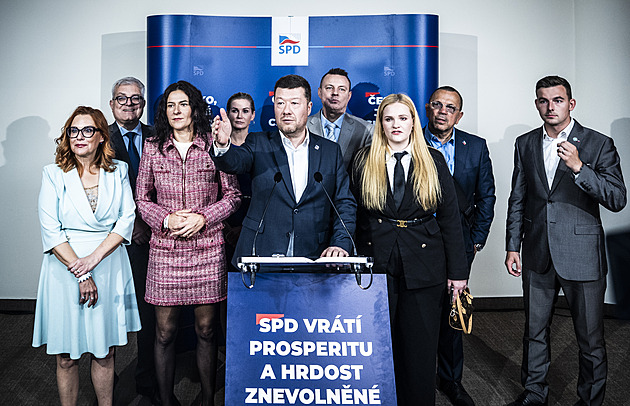 Rajchl, Šichtařová, Foldyna i Ševčík. Kdo se svezl do Sněmovny na Okamurově SPD