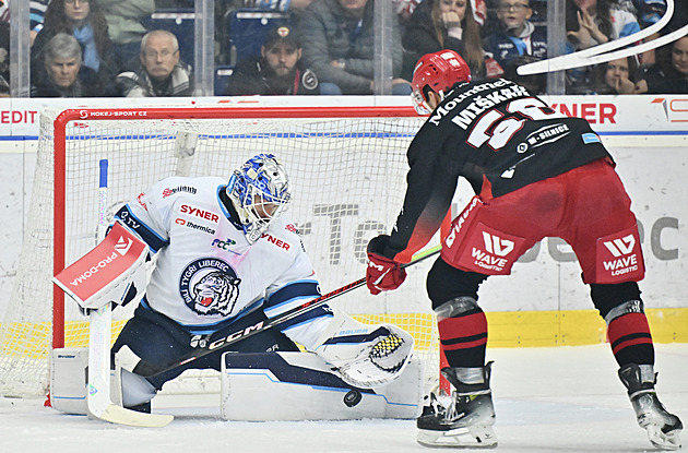 ONLINE: Hradec vede nad Libercem. Kladno hostí Spartu, lídr proti Olomouci