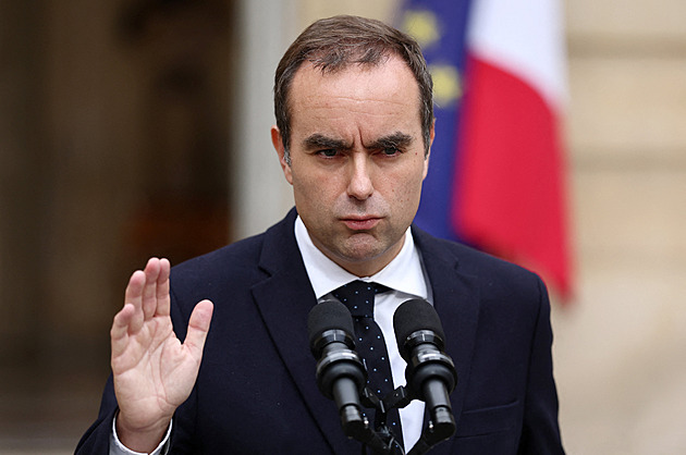 Šok ve Francii. Premiér Lecornu po čtyřech týdnech skončil. Nelze vládnout, řekl