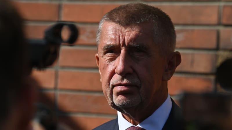 „Skandál, jsem v šoku.“ Babiš tvrdě kritizuje zastavení stavby silnic. Nesmysl, reagoval Kupka