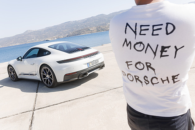 Porsche 911 je řidičská nirvána i škola. Berte tu jedinou s manuálem