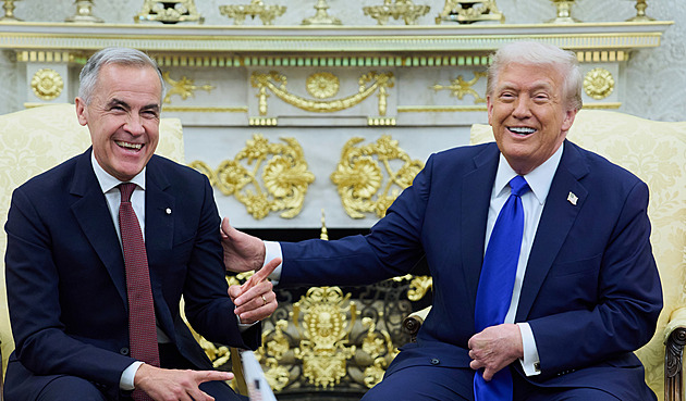 Kanada bude se cly velmi spokojená. Trump na schůzce s Carneym mírní napětí