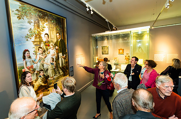 Pohnutý příběh Razumovských. Utekli před Rusy, týrali je Němci, Čechoslováci je hnali