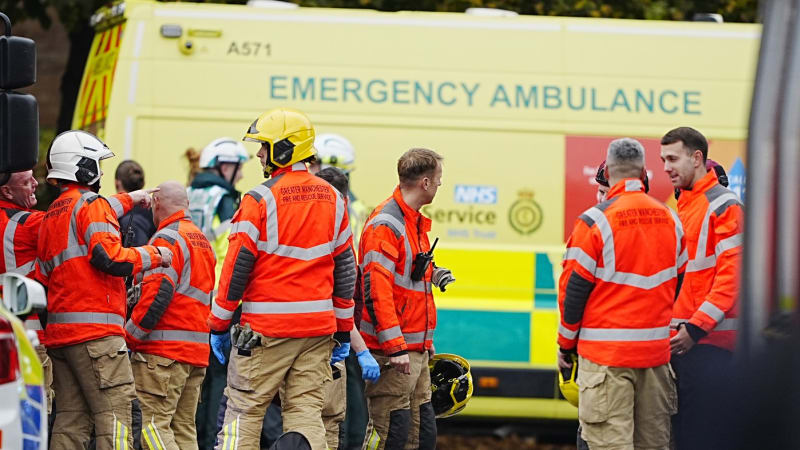 Manželky o útočníkovi z Manchesteru: Byl přilepený k telefonu, ale nejevil známky radikalizace