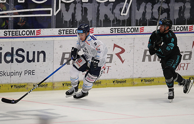 ONLINE: Vítkovice jdou proti Varům do vedení, Budějovice snižují na Spartě na 1:2