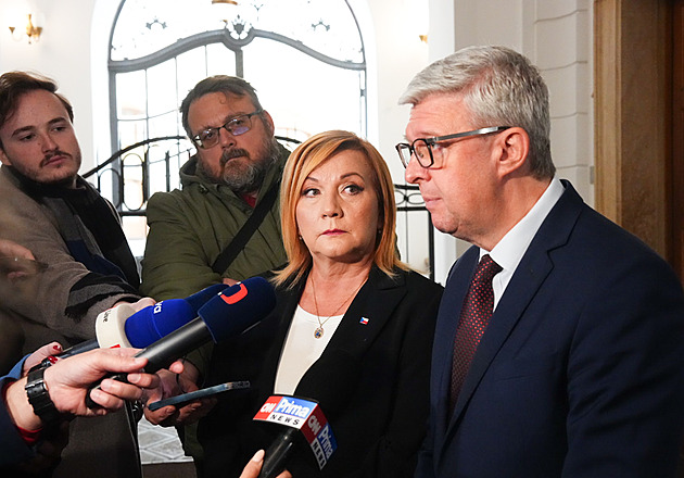 Politici ANO, SPD a Motoristů sobě začali řešit program budoucí Babišovy vlády