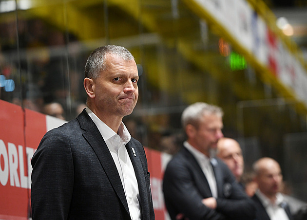 Loučení ze dna tabulky. Broš po debaklu končí v Litvínově, asistenti zůstávají