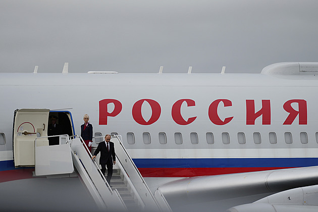 „Ať proleze Družbou.“ Jak se Putin dostane do Maďarska? Možných tras je několik