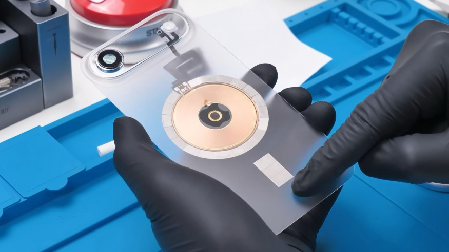 iPhone Air s průhlednými zády? Design, který pobláznil i fanoušky Nothingu