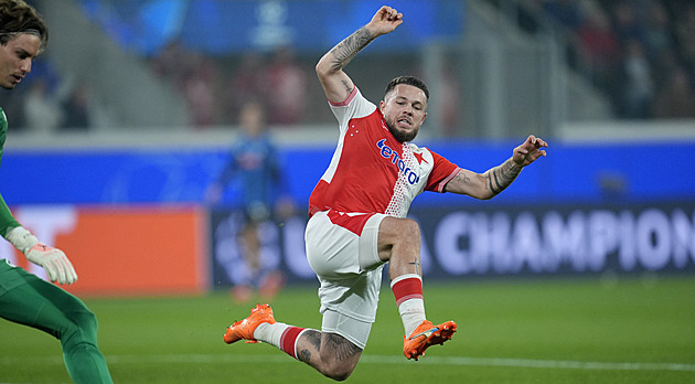 ONLINE: Atalanta - Slavia 0:0, Krstovič střílí zblízka, Markovič senzačně zasahuje