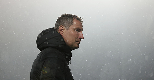 Nejde nám to, jak bychom si přáli, řekl zklamaný Priske. Vyslal vzkaz fanouškům