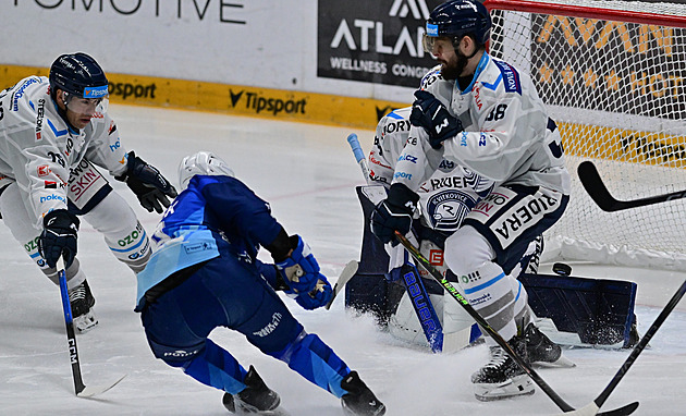 ONLINE: Kometa odskakuje, Sparta otáčí. Daří se i Hradci, poslední Litvínov ztrácí