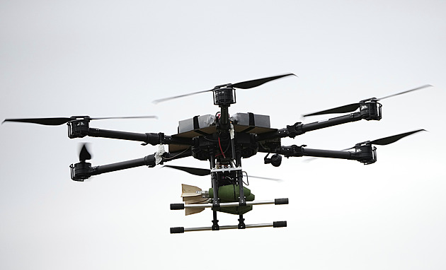 Ukrajinské drony útočí už třetí den na Moskvu. Rusko tvrdí, že jich sestřelilo desítky