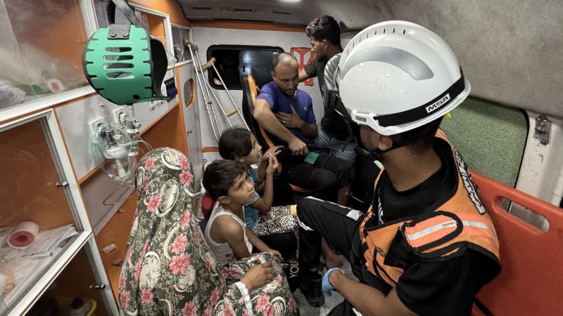 Útoky v Pásmu Gazy: Izraelci zabili stovku Palestinců včetně 35 dětí, tvrdí civilní obrana