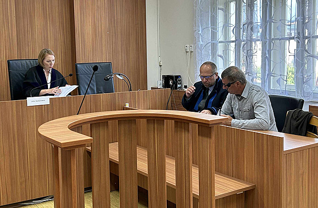 Shořelý krumlovský bazén už bourají. Muž za jeho zapálení dostal podmínku