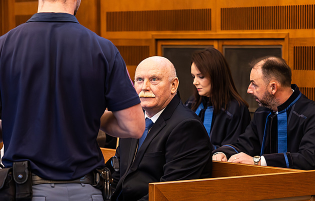 Advokát z Pardubic si objednal vraždu expartnera své dcery, rozhodl soud