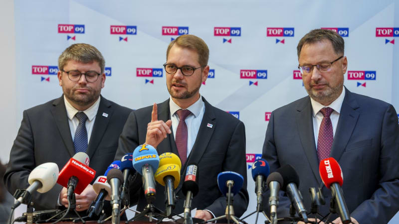 TOP 09 schází vlajkové téma a platí daň za Spolu, míní politolog. Co by měl přinést nový šéf?