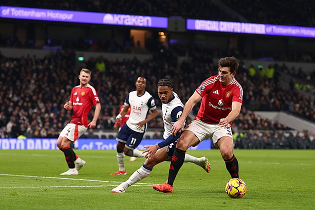 ONLINE: Hraje se šlágr Tottenham - United, pak v akci West Ham, Arsenal či Chelsea