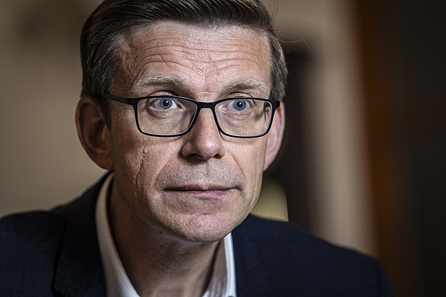 „Poplivali jste zásady,“ reagoval Kupka na stažení vlajky. Havlíček se možná přidá