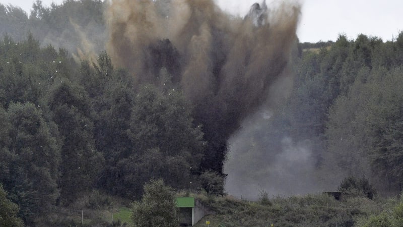 Policejní manévry na západě Německa: Kvůli nevybuchlým bombám z války se evakuovaly tisíce lidí