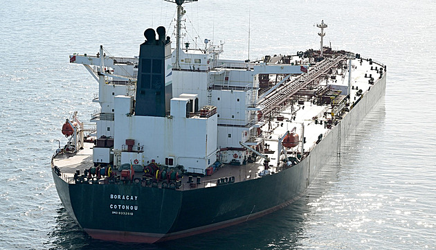 Americké sankce mohou být zlomové. Dovoz ruské ropy do Číny se zpomalil