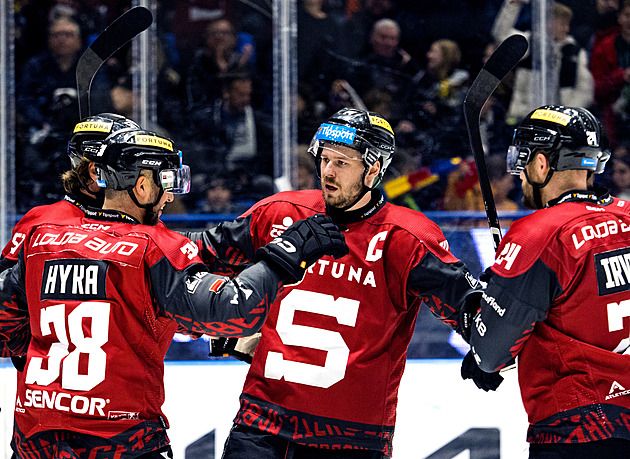 ONLINE: Sparta dala Kladnu sedm gólů, Litvínov zvyšuje. Pardubice ztrácejí