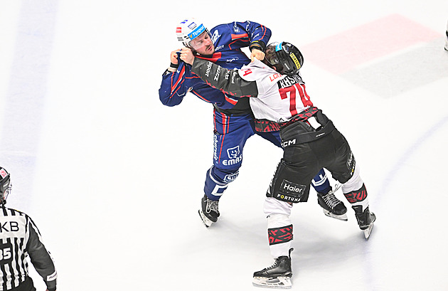 ONLINE: Sparta se v Pardubicích dostala do vedení, Liberec přehrává Budějovice