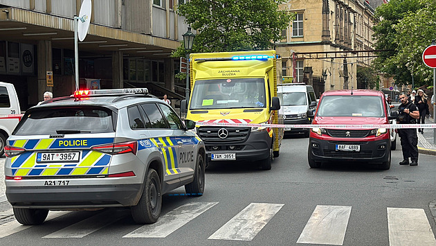 Masivní únik plynu v pražských Nuslích. Hasiči evakuují domy, doprava stojí