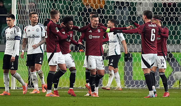 ONLINE: Legia - Sparta 0:1, trefil se Preciado, domácí blokují šanci Haraslína