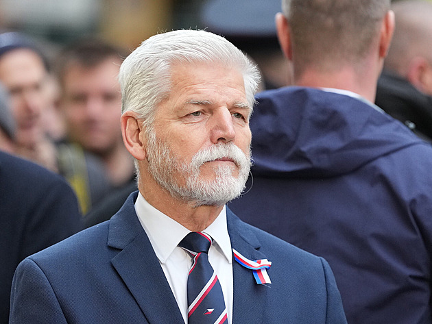 Prezident Pavel přijme tří kandidáty do nové vlády. Jako první dorazí Plaga