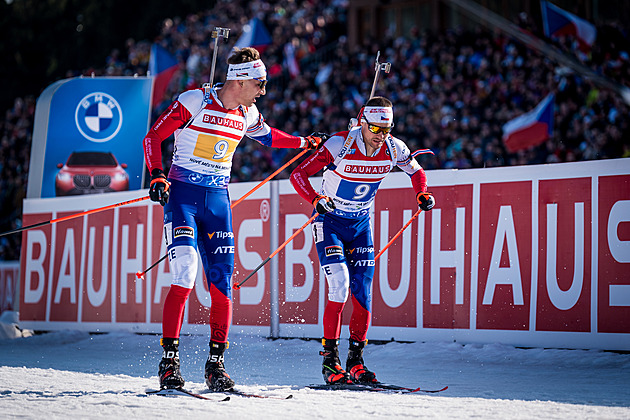 Biatlon ONLINE: První závod sezony také pro muže. Hornig předává dvanáctý