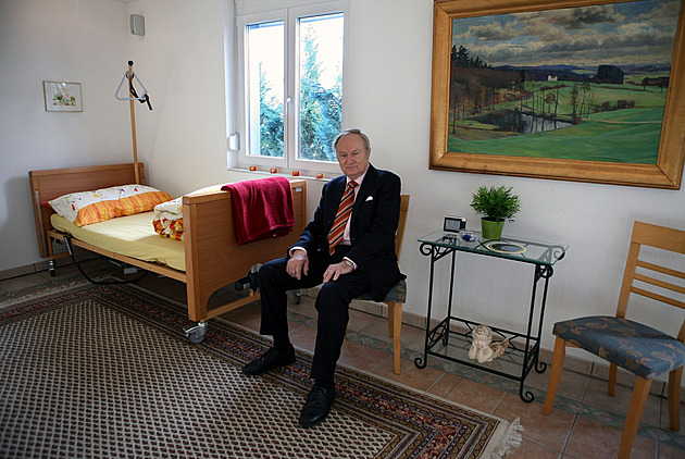 Šéf firmy propagující eutanazii podstoupil asistovanou sebevraždu