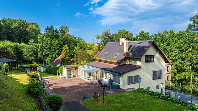 Vysněné domy se zahradou za cenu bytu. Podívejte se, co je na prodej