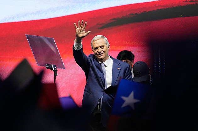 Prezidentské volby v Chile vyhrál Kast. Jeho otec byl v NSDAP, bratr u Pinocheta