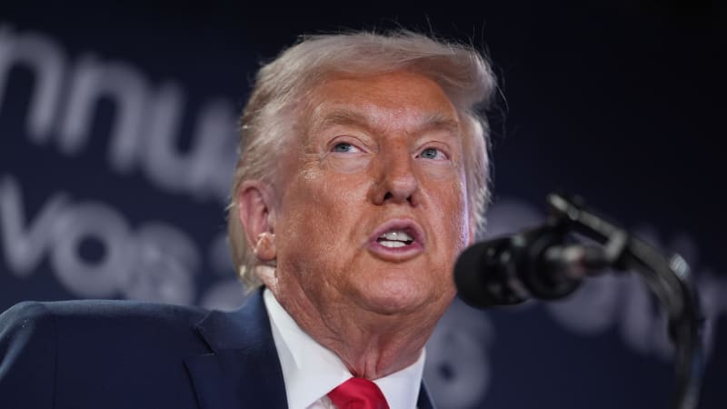 Princ Harry se pustil do Trumpa za výroky o Afghánistánu. Prezident pak Brity pochválil