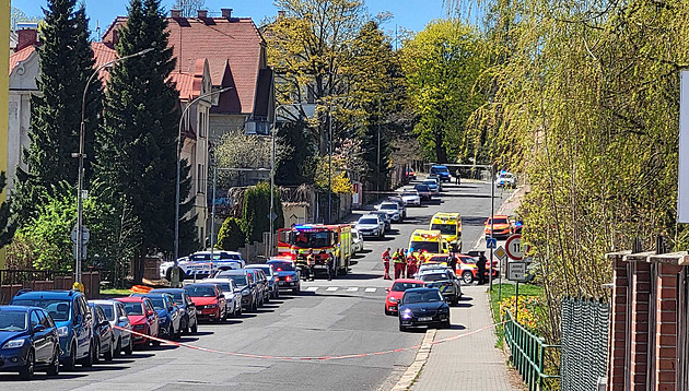 Byl vulgární, křičel nacistická hesla. Muž vyhrožoval okolí, zadržela ho zásahovka