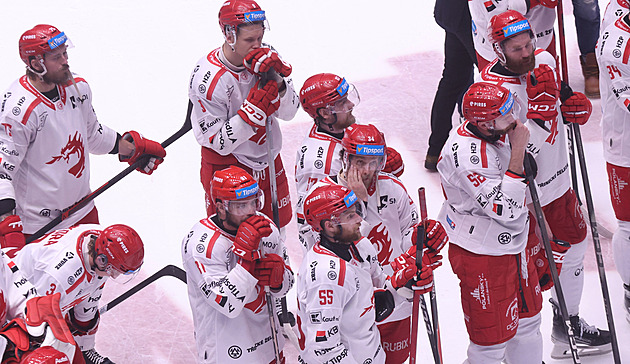 Mistři dramat v akci, Třinec nikdy nešetří. A i prohrou potvrdil, že je v Česku unikátem