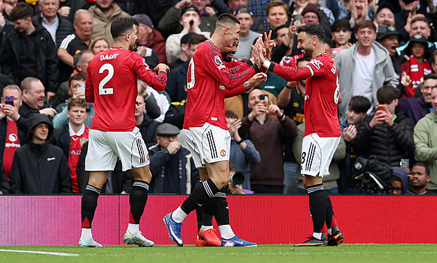 ONLINE: United vedou nad Nottinghamem, poté v akci Wolverhampton i West Ham