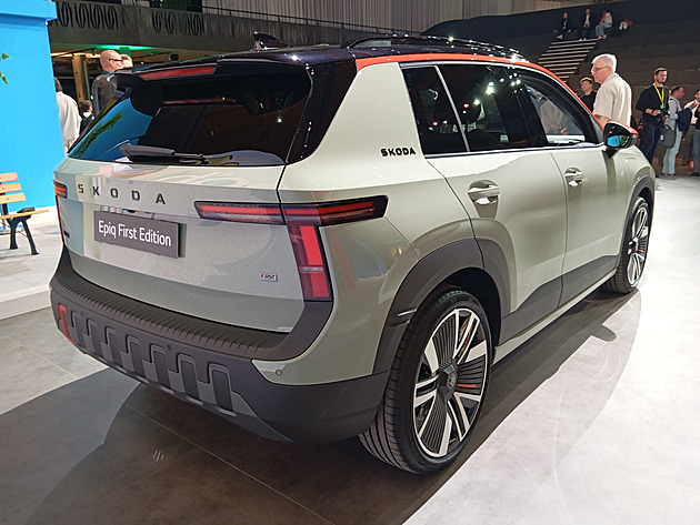 Epiq v plné parádě. Nová elektrická škoda ukázala velký kufr  a naznačila cenu