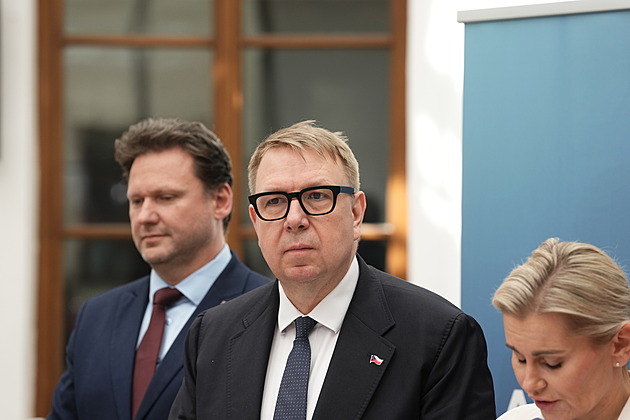 Ministr Juchelka obhajuje zvýšení rodičovského příspěvku na 400 tisíc korun