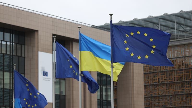 Evropská unie zahájí jednání o připojení Ukrajiny. Proces už neblokuje Maďarsko