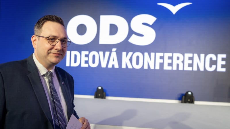 Lipavský ostře o Macinkovi: Nemá vizi a dělá klauniádu. On i Babiš ustupují extremistům