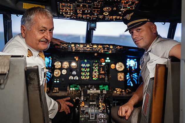 Narazím do hory! Den v kůži pilota Boeingu? Žádná romantika, ale stres a dril
