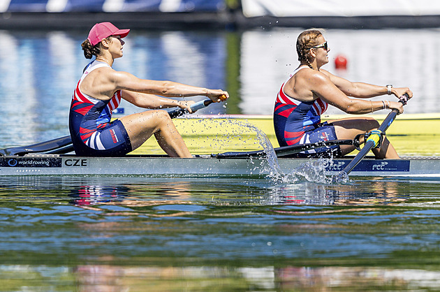 Flamíková se Šantrůčkovou slaví celkové vítězství v SP. V Lucernu jim stačilo stříbro