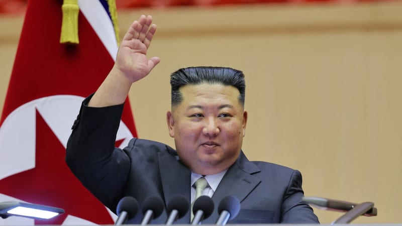 Vlna zábavy v KLDR: Režim nemá kde utratit bohatství z krádeží krypta a války, Kim zakročil