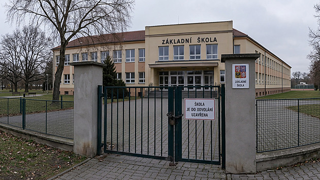 Dětí ubývá, školy se budou i zavírat. Ředitelé mateřinek se brání u Plagy