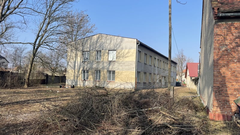 Otec surově umlátil dvouletého syna: Za vraždu na ubytovně v Drahomyšli dostal 17 let vězení